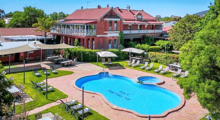 Resort  Mansfield