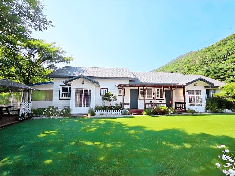 Heungjeong Valley 409 Pension in Pyeongchang
