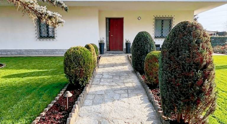 Rental apartment with 4 rooms for 10 persons — photo 4