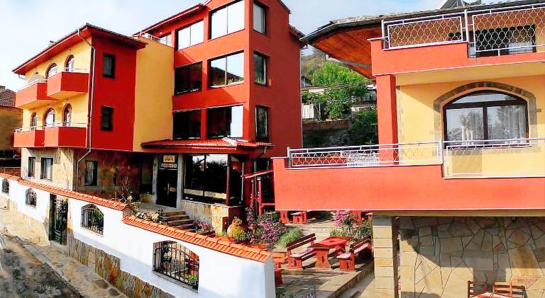 Armira Family Hotel