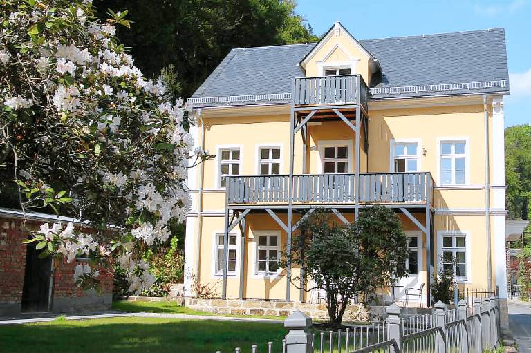 Villa  Kleinhennersdorf