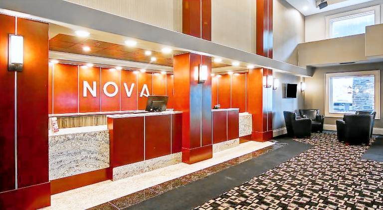 Chateau Nova Yellowknife — photo 4