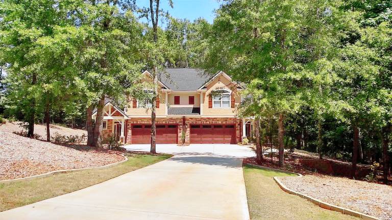 House  Fairburn