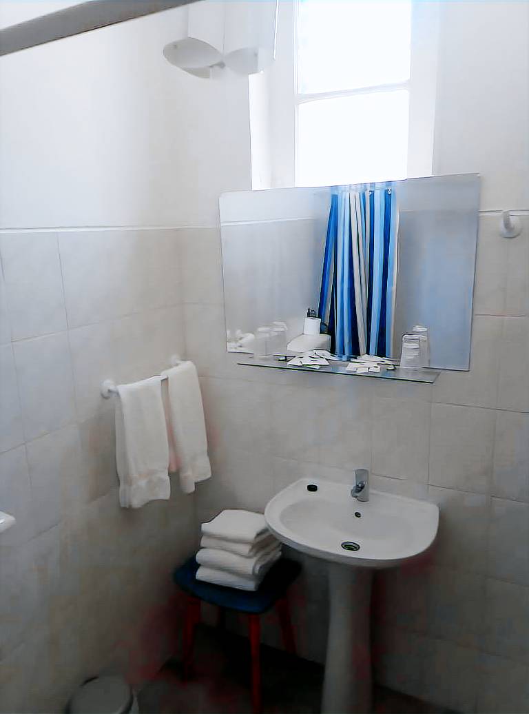 Room 'Lareira' with Shared Pool, Wi-Fi and Air Conditioning — photo 5
