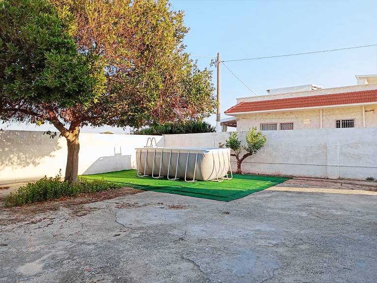 Child-friendly big vacation home with grill, yard & private pool | Pet-friendly — photo 3