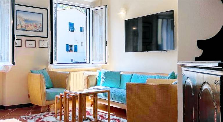 Apartment with 1 room for 5 persons — photo 3