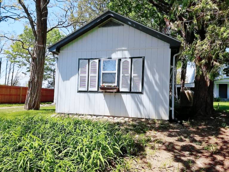 Cabin  Plattsburgh