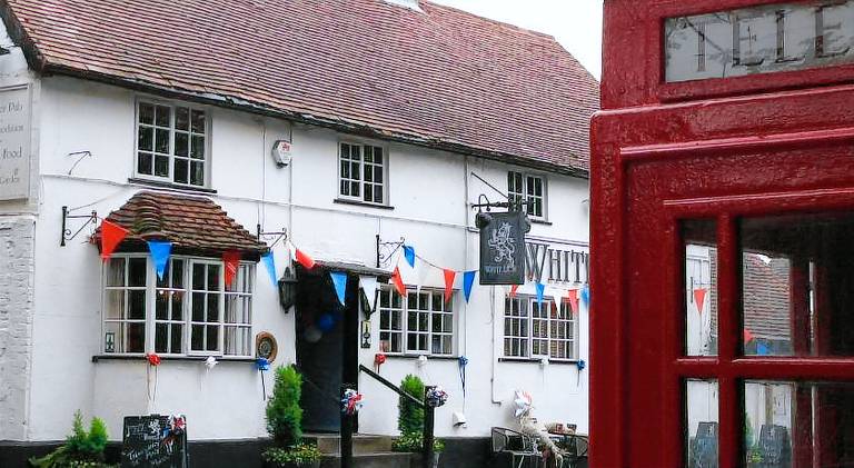 The White Lion Inn in Solihull