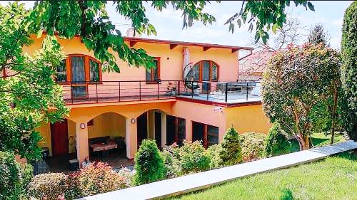 Vila  Praha 12