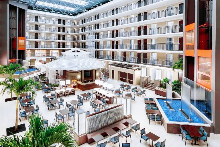 Embassy Suites by Hilton Orlando Lake Buena Vista Resort — photo 2