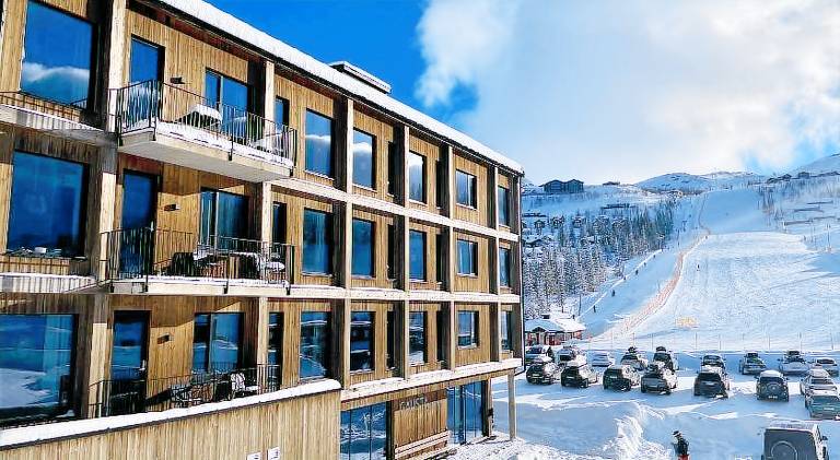 Beautiful serviced apartment with patio | Next to the ski | Pet-friendly in Tinn