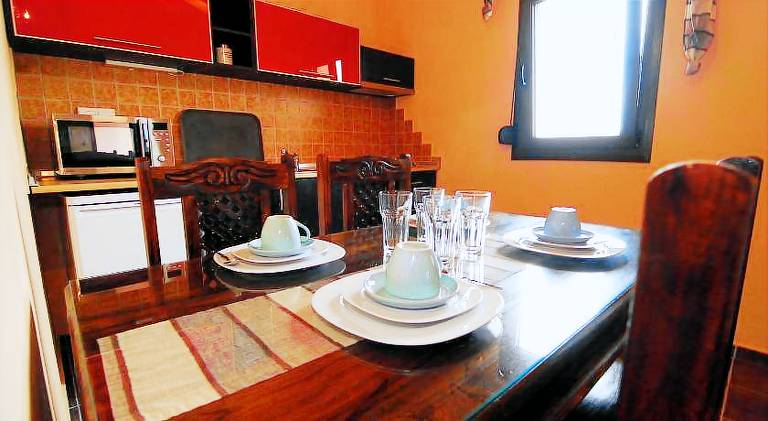 Serviced apartment with garden, terrace & BBQ — photo 4