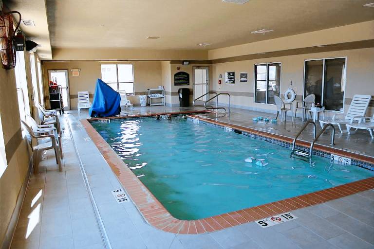 Comfort Suites Yukon - SW Oklahoma City — photo 4