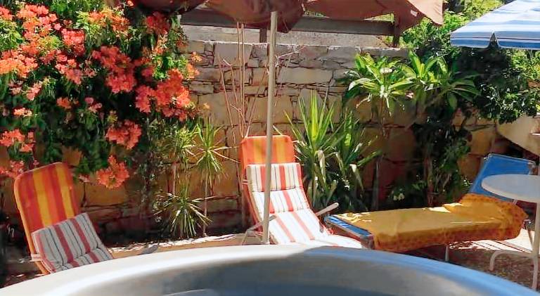 Vacation home with yard, terrace & hot tub — photo 2