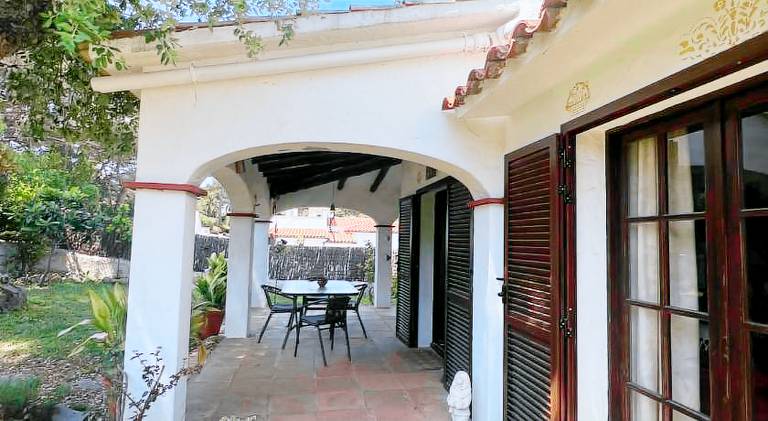 Vacation home with terrace, heated pool & garden — photo 4