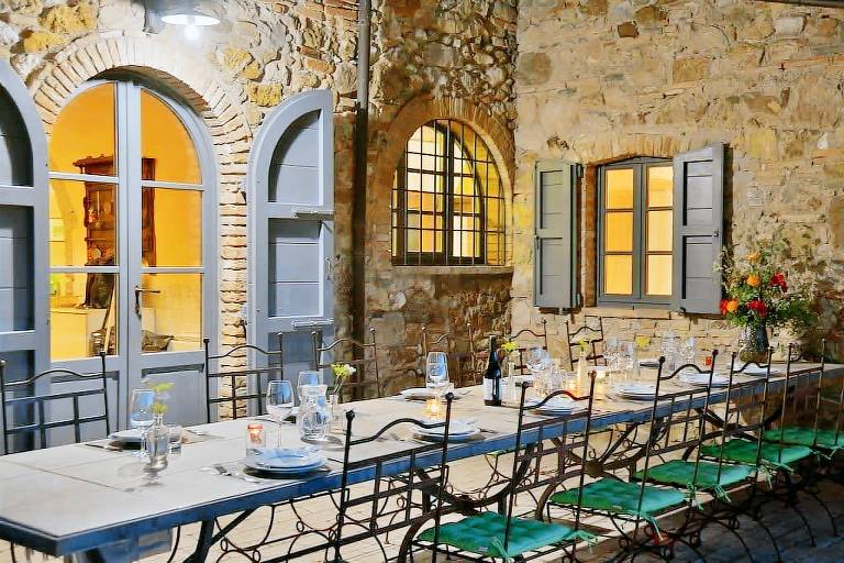 Family-friendly beautiful villa with private pool, garden & barbeque | Perfect for remote work | Pets allowed — photo 3