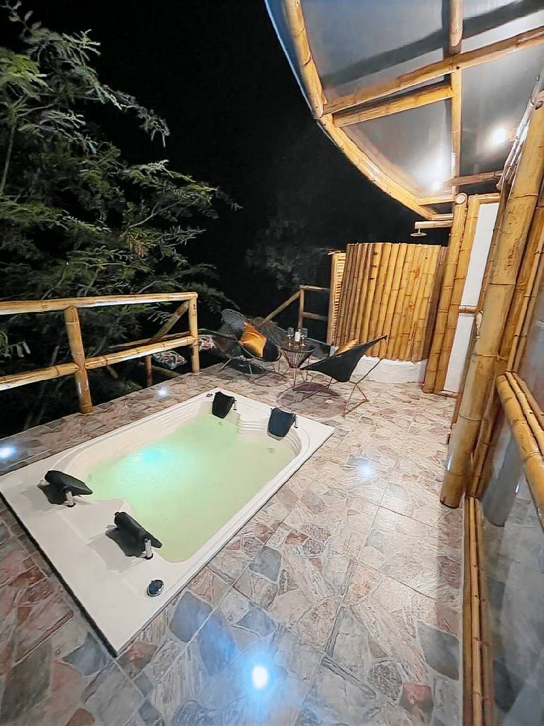 Beautiful villa with garden, barbecue & hot tub | Pet-friendly — photo 4