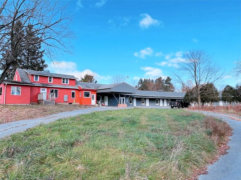 House  Watertown