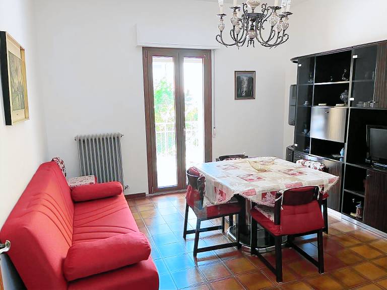 Apartment with 2 rooms for 6 persons — photo 5