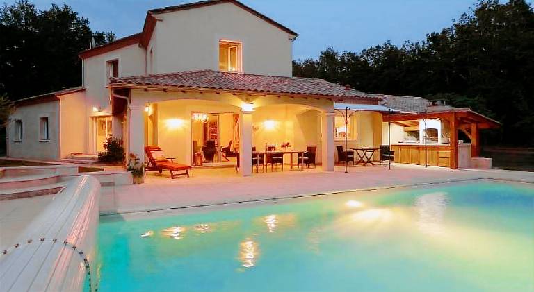 Pleasant house with pool | Pet-friendly — photo 3
