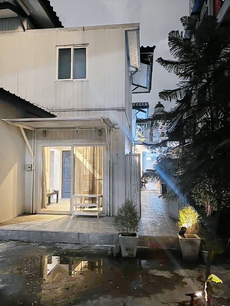 Holiday apartment with garden in Bangkok