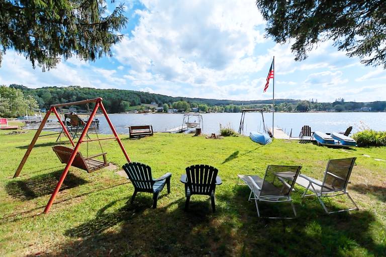 Cabin Lakeside