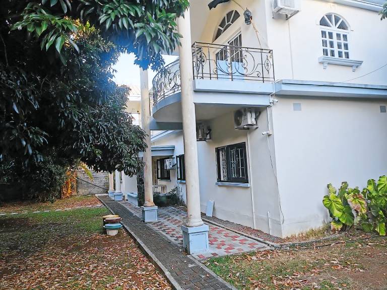 House Quatre Bornes