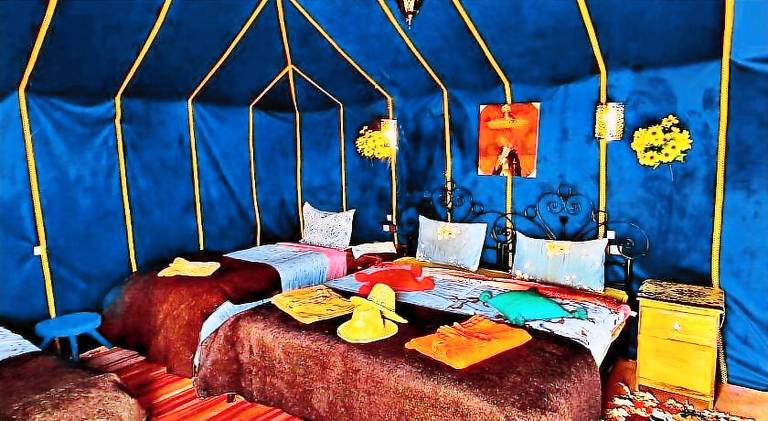 Tent with yard & patio — photo 2