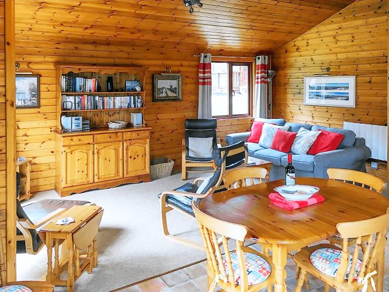 Family-oriented cottage | Sea view | Pets allowed in Acharacle