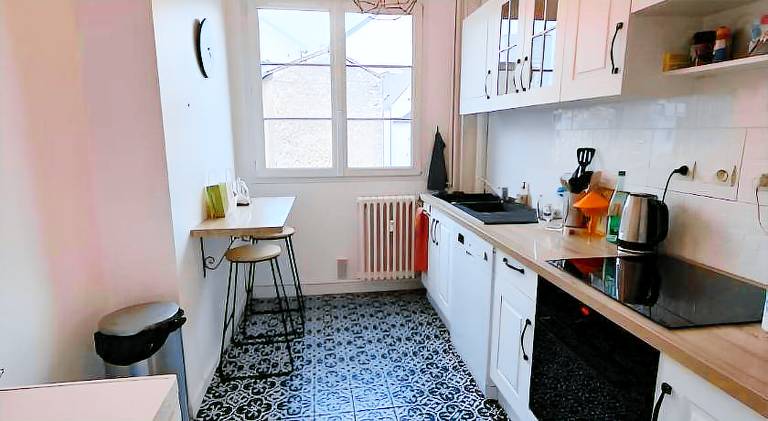 Rental apartment with 1 room for 4 persons in Chenove