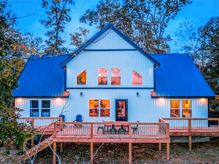 House Nolin Lake