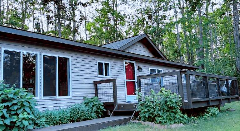 Vacation home with 3 rooms for 9 persons in Gaylord, MI