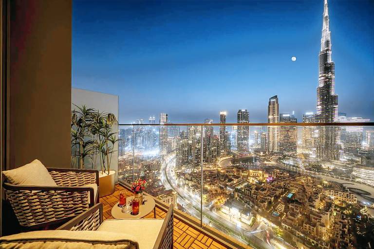 Fully equipped charming vacation home with pool, jacuzzi & garden | Next to Burj Khalifa | Good for workation | Pets allowed — photo 4