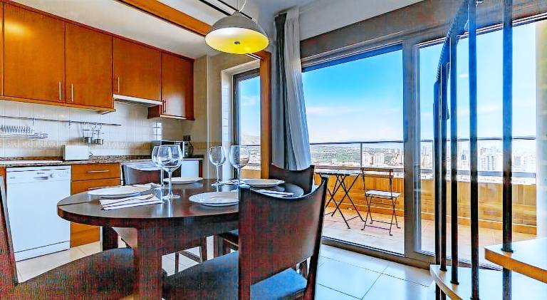 Penthouse sea view, pool, terrace, 2 bedrooms — photo 3