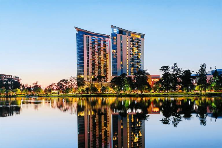 Apartament z hotelowymi udogodnieniami Batumi