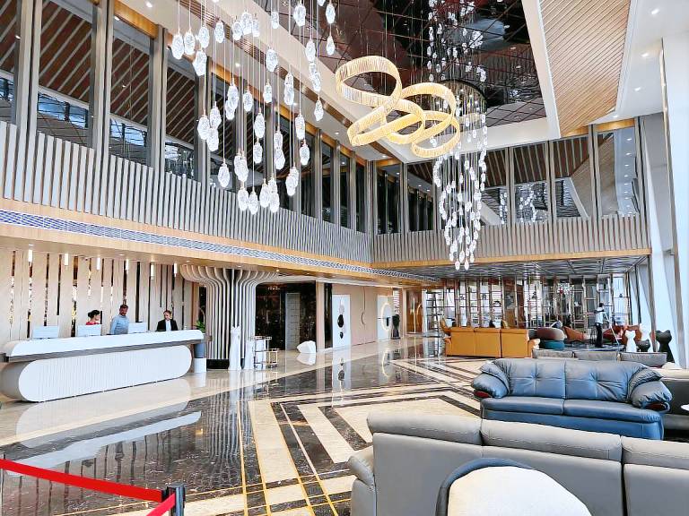 Hotel Ambition