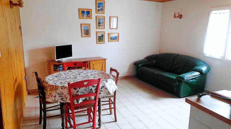Apartment with barbecue & yard | River view | Pet-friendly — photo 3