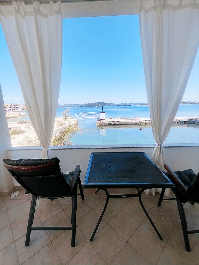 Wonderful rental apartment with patio | Sea view | Close to the beach | Pets allowed — photo 2