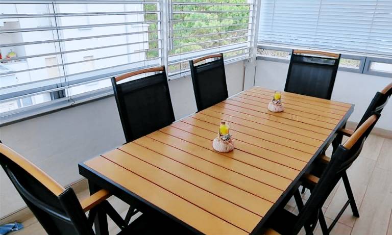Rental apartment with yard, terrace & pool | Garden view — photo 3