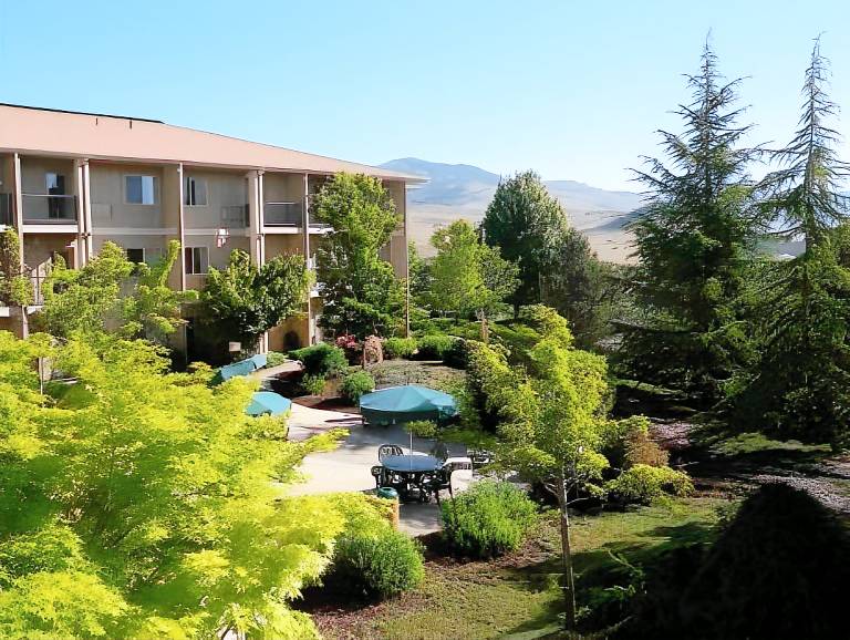 Ashland Hills Hotel & Suites in Ashland, OR