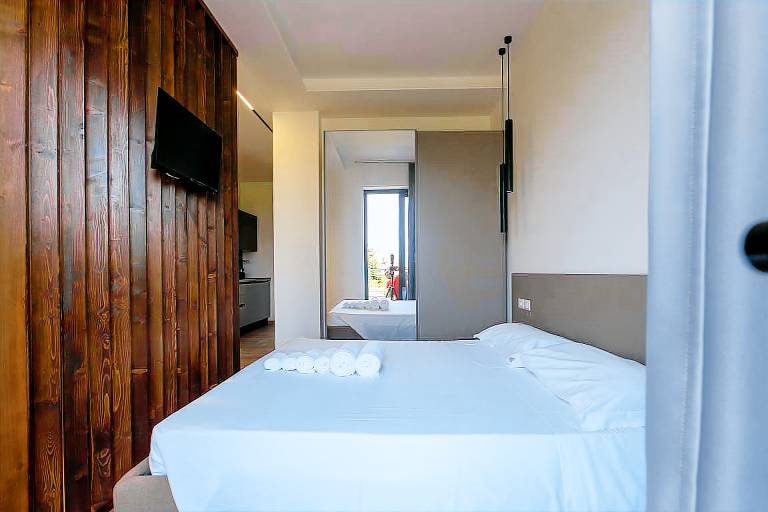 Apartment 'La Brisa Apartments - Tramontana' with Private Terrace, Wi-Fi and Air Conditioning — photo 5