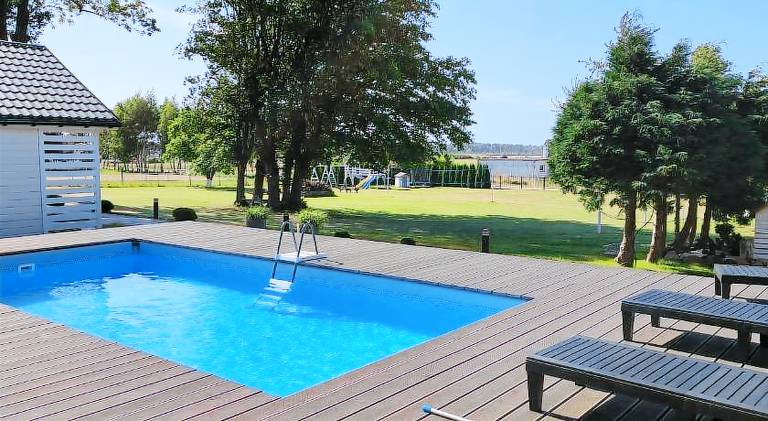Holiday apartment with yard, barbeque & terrace — photo 5