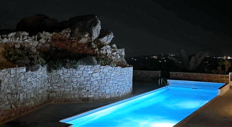 Big house with garden, private pool & barbeque | Dogs allowed — photo 4