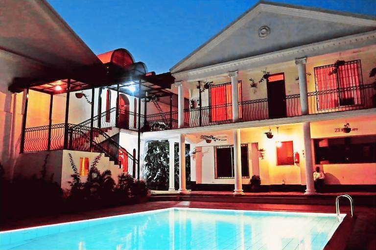 Sovereign Hotel