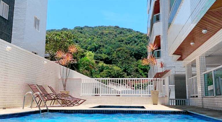 Apartamento - Ubatuba - Toninhas - 350 passos da praia - 350 steps to the beach - Costa Verde — photo 3