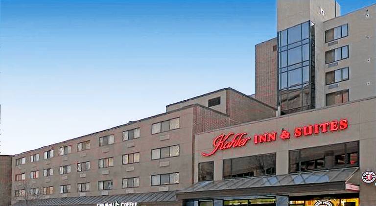 Kahler Inn and Suites — photo 3