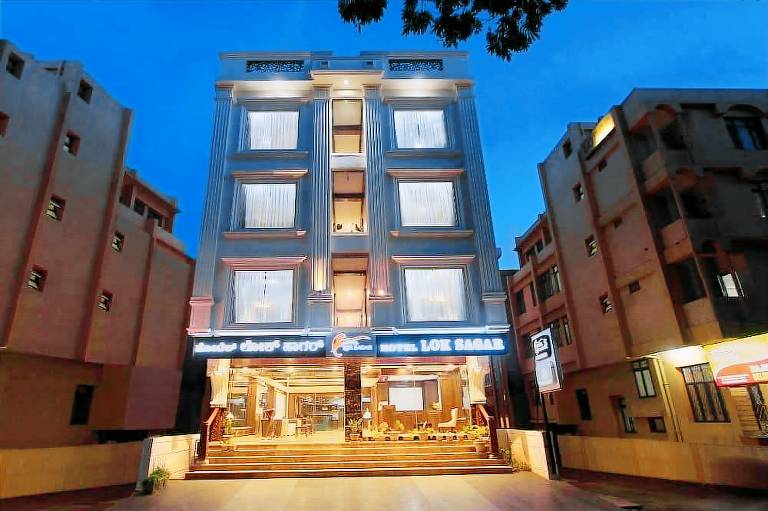 Hotel Loksagar