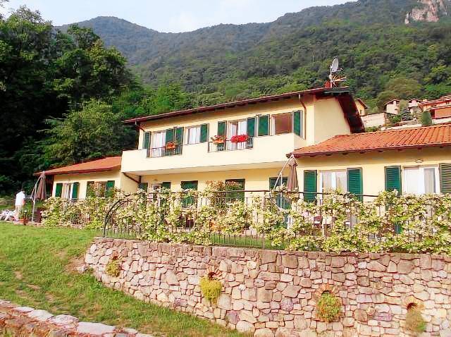 Ferienhaus in Onno, Valbrona für max. 20 Personen