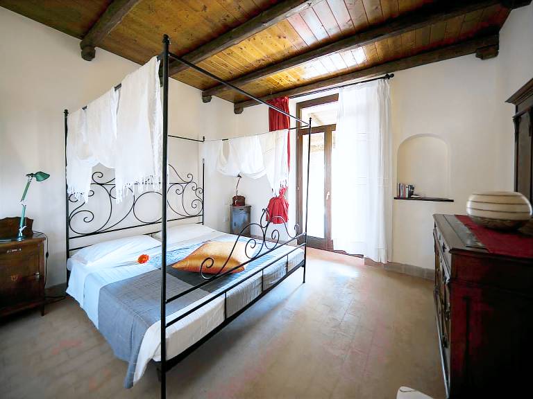 Charming Apartment in Ascoli Piceno with Swimming Pool in Acquaviva Picena
