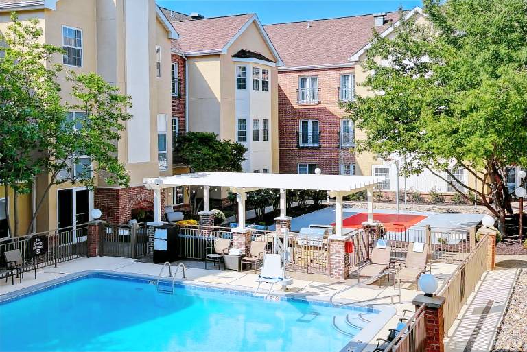 Homewood Suites by Hilton Kansas City - Airport — photo 4